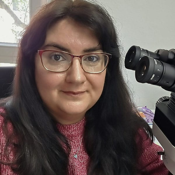 DR. Sandra Leber